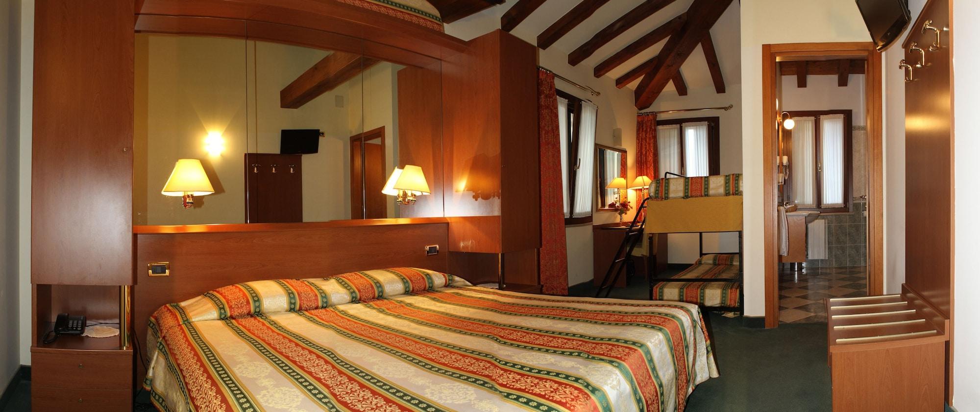 Hotel Antico Moro Целарино Экстерьер фото